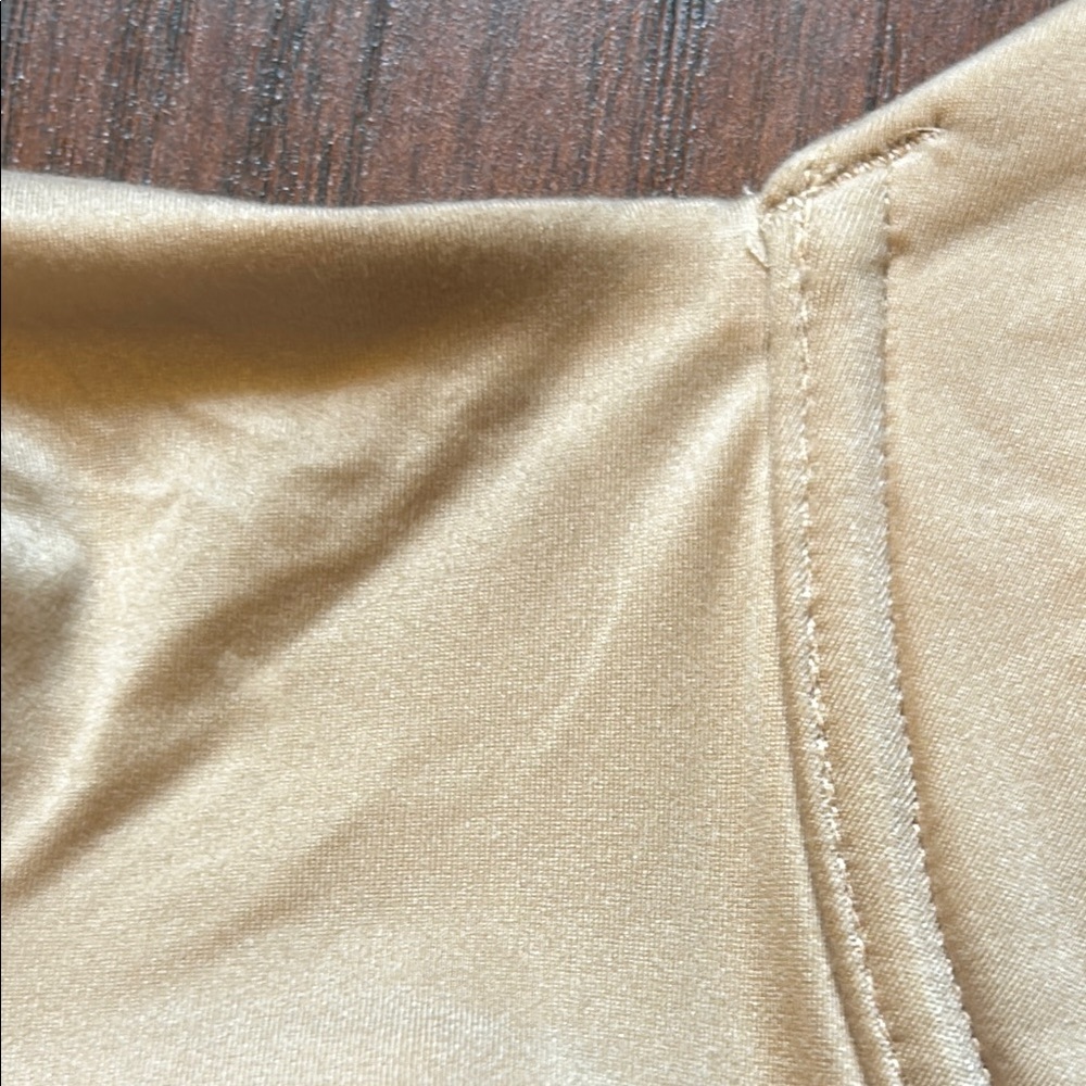 Natori Tan Seamless Bra with Adjustable Straps - Picture 7 of 7